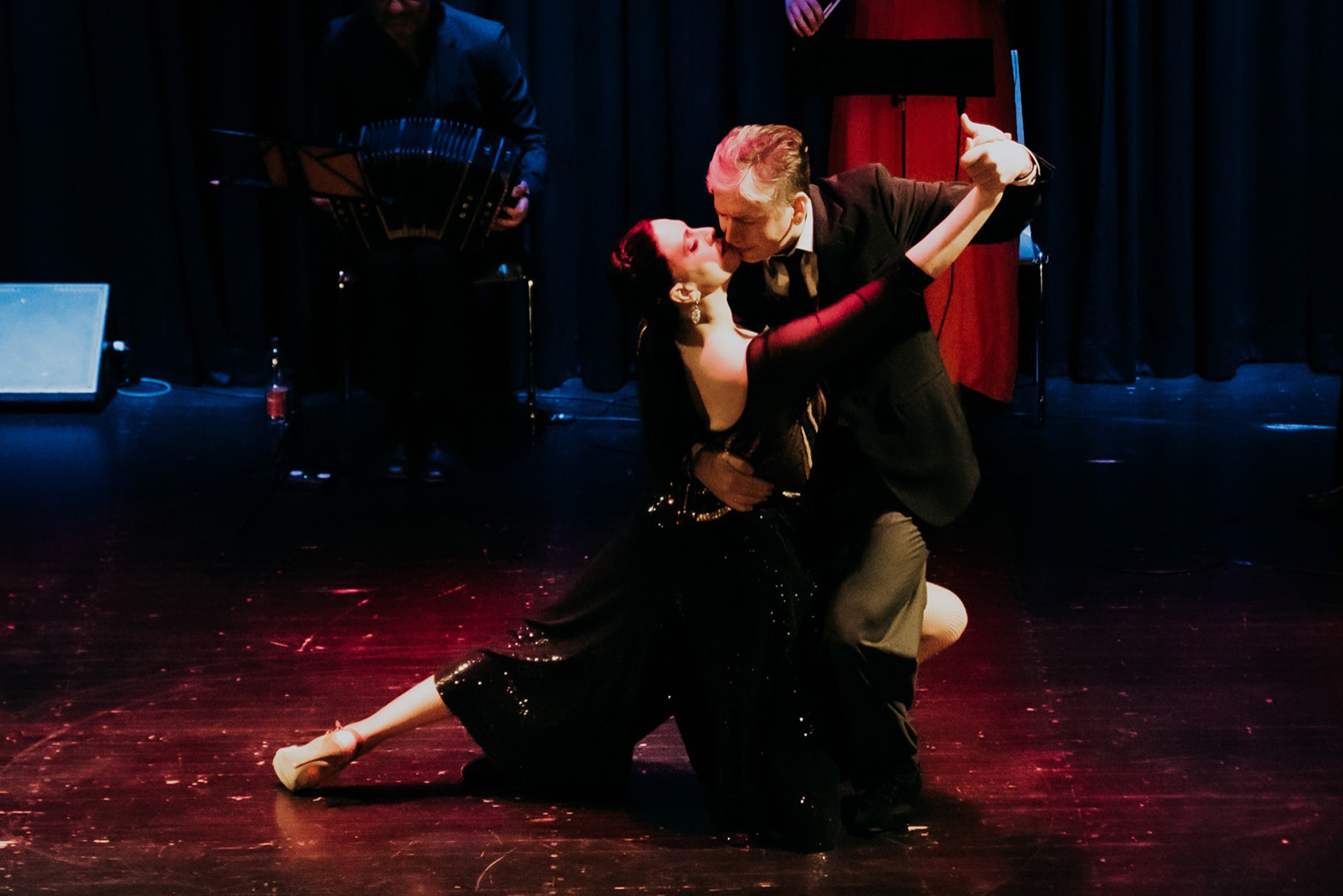 Milton y Romina, Tango argentino